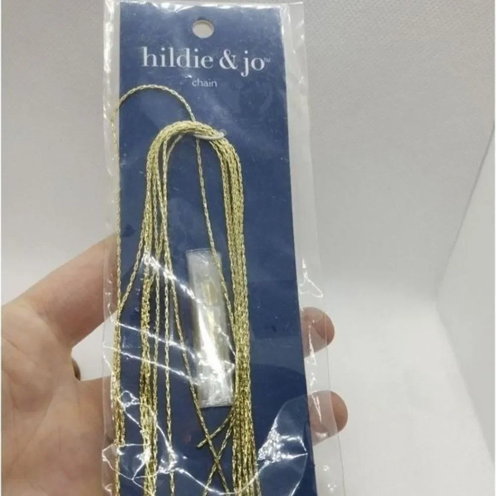 Hildie and Jo gold‎ Tone chain new in plastic for jewelry making